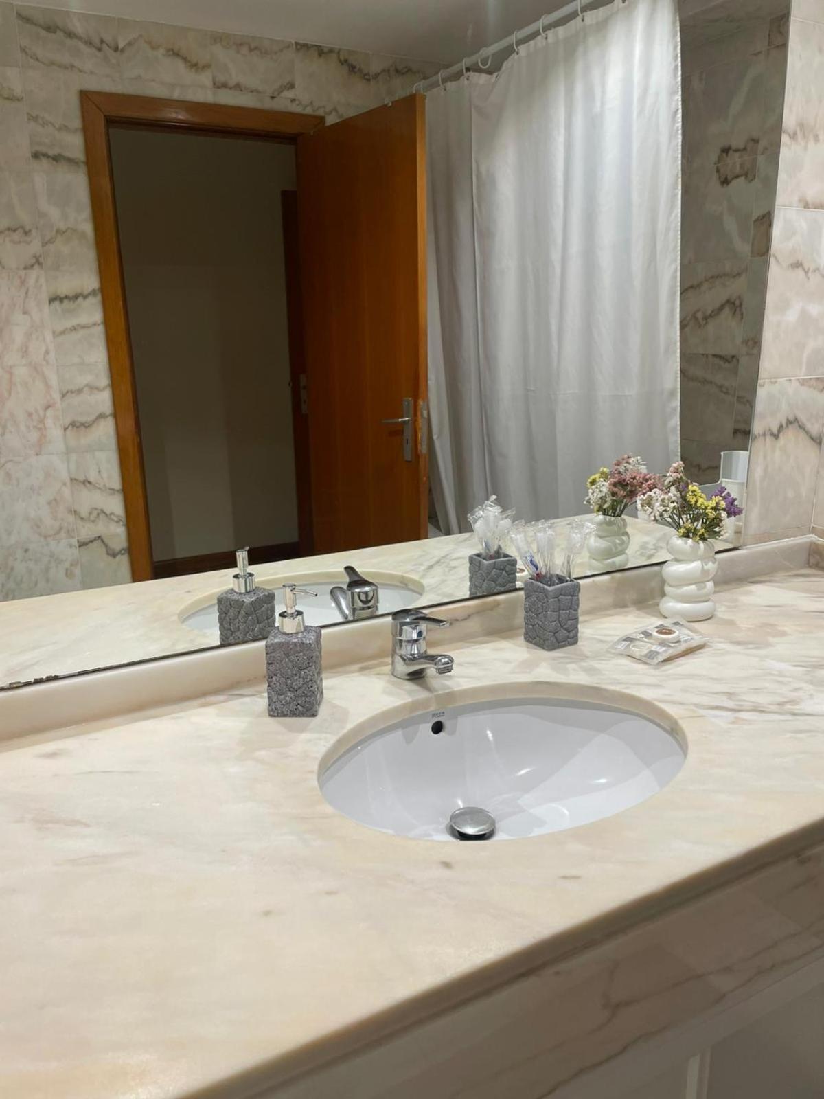 Apartament Eixo Atlantico Bragança Zewnętrze zdjęcie